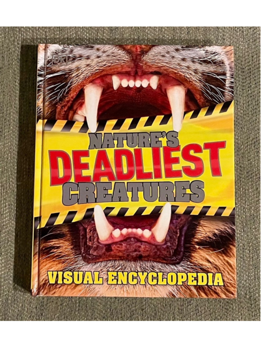 BOOK: DK Nature's Deadliest Creatures Visual Encyclopedia